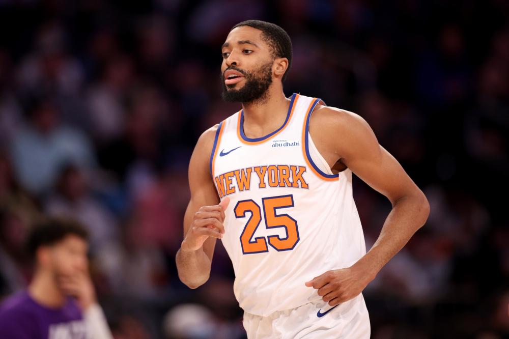 的首发球员 的首发球员