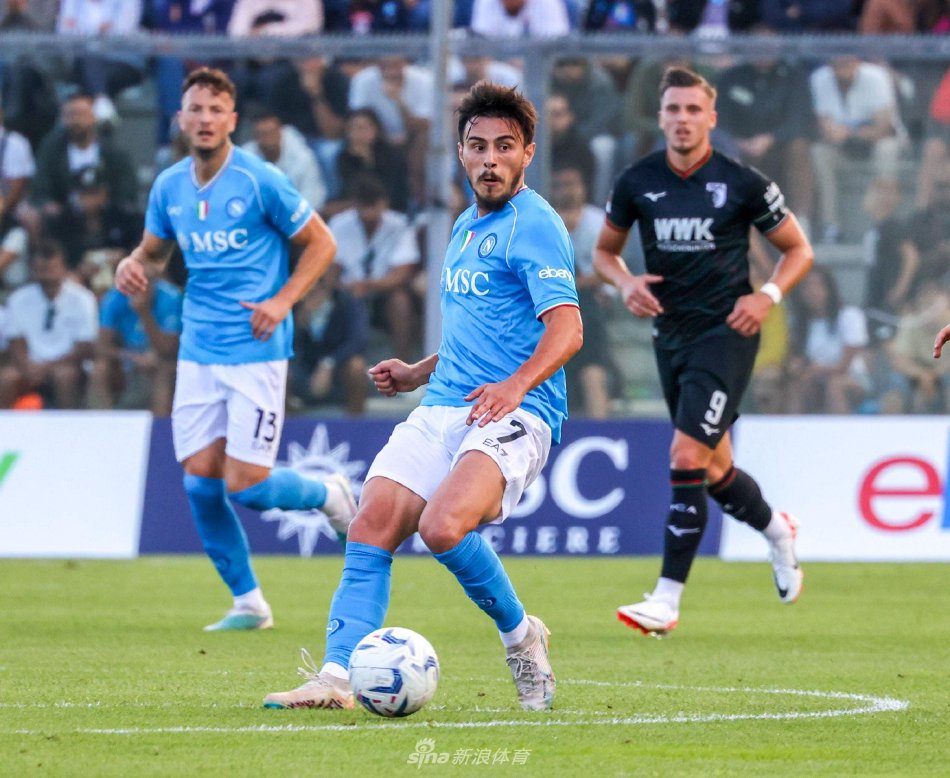 比赛中爆冷 比赛中爆冷